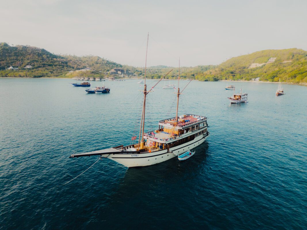 alfatrhan-2-phinisi-boat