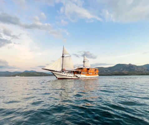 vinca-luxury-phinisi