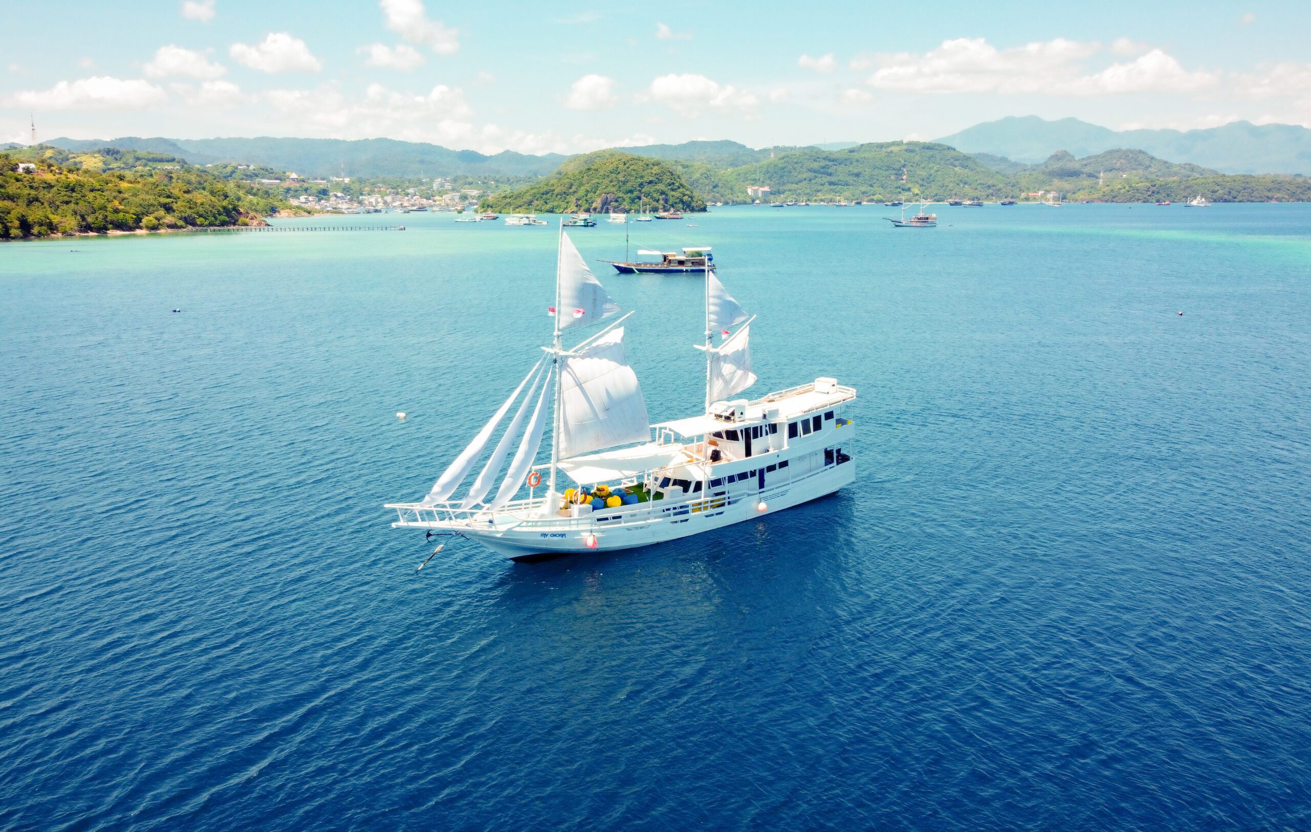 giona-deluxe-boat
