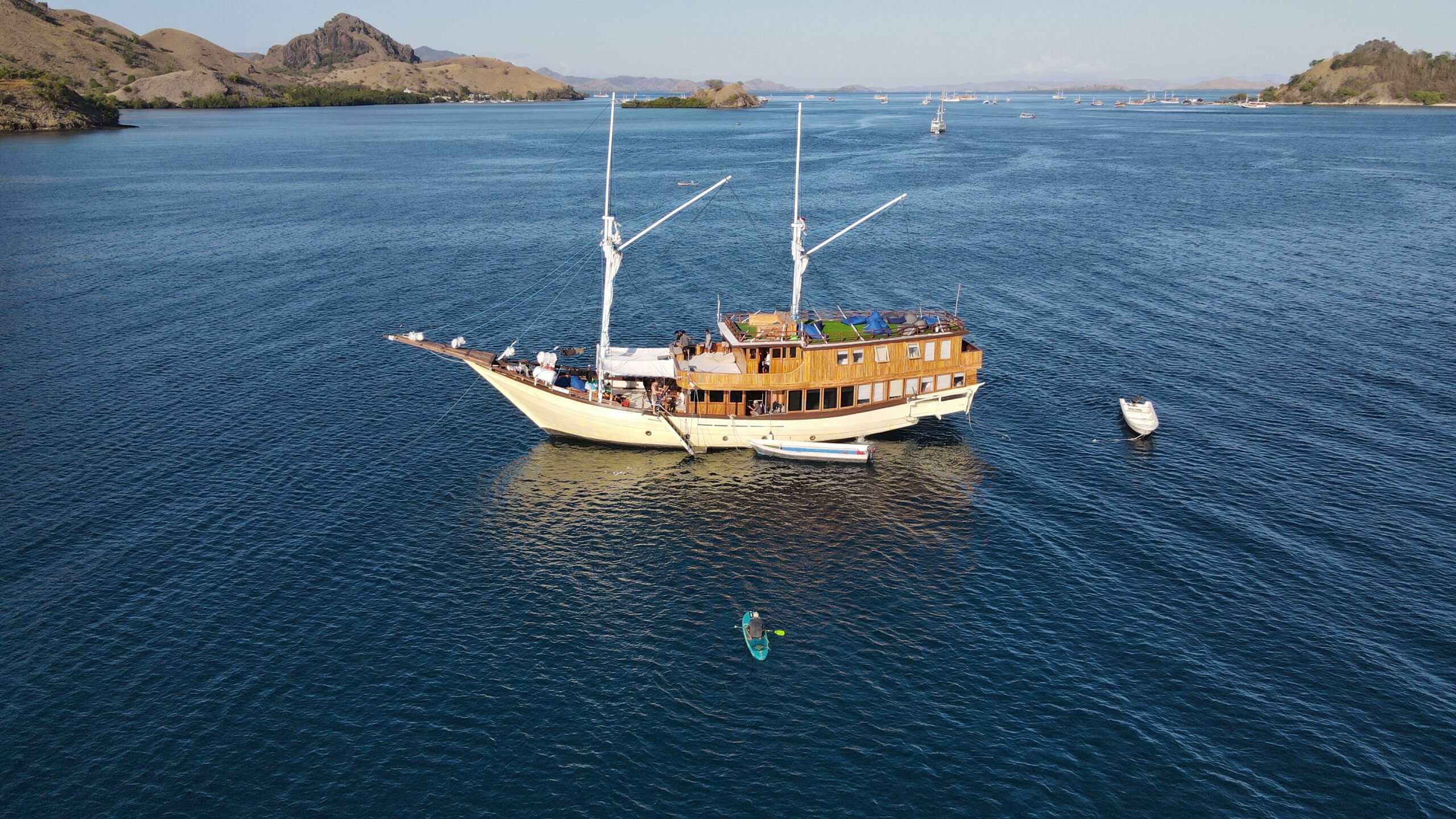 leticia-deluxe-boat