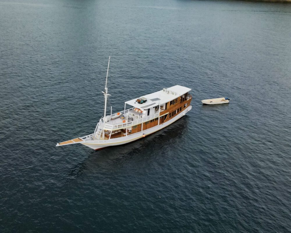nusantara-karya-superior-boat