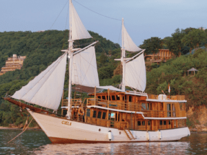 open-trip-sailing-komodo
